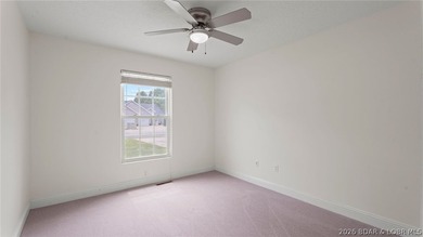 Beautifully maintained 5-bedroom, 3.5-bath home located in the - photo 33