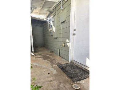 This C-2 zoned commercial property offers a rare live/work setup - photo 33