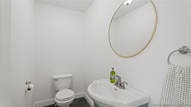 Beautifully maintained 5-bedroom, 3.5-bath home located in the - photo 37