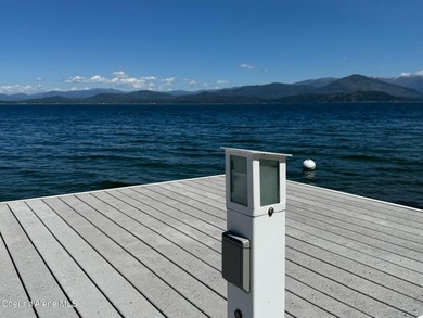 Prime waterfront, level pebble beach frontage with striking - photo 8