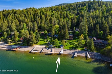 Prime waterfront, level pebble beach frontage with striking - photo 10