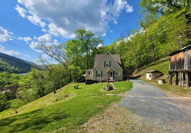 Meadow Creek WV. Lovely home sets above the New River. Four - photo 50