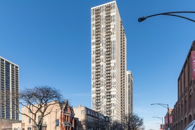 Don't miss out on this elegant and sophisticated Corner Unit! A