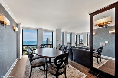 Don't miss out on this elegant and sophisticated Corner Unit! A