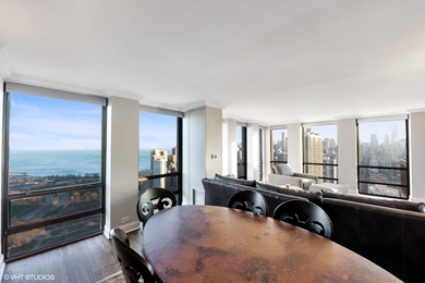 Don't miss out on this elegant and sophisticated Corner Unit! A