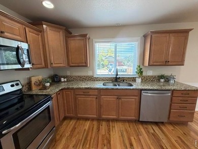 Professional photos soon! Welcome home, to timeless style - photo 3