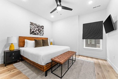 Check out this modern turnkey lake view vacation rental in the - photo 31