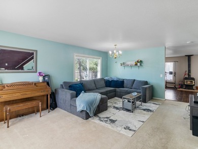 Beautifully updated Stansbury Park home in a prime location near - photo 8