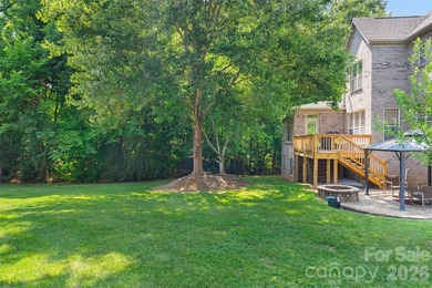 There's a reason homes on Berkeley Park Court don't come - photo 39