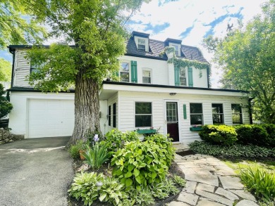 Lake Home For Sale in Lake Zurich, Illinois