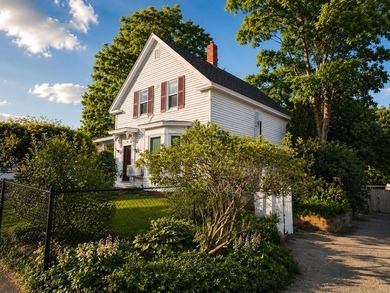Built in the 1900's and full of character, this spacious - photo 1