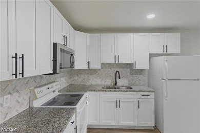 *Accepting Back-Up Offers, 2020 Roof* Welcome to 25 Cypress - photo 14