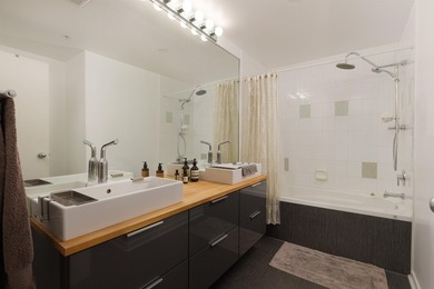 This two-level, 1 bedroom (potential for 2) Gastown loft sits on - photo 19
