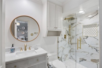Timeless elegance meets exceptional craftmanship in this - photo 24