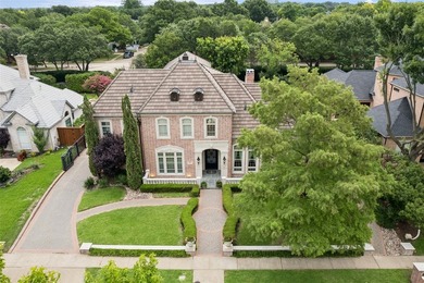 Timeless elegance meets exceptional craftmanship in this - photo 35