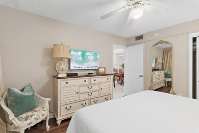Wake up to breathtaking views, spend your days on the - photo 15