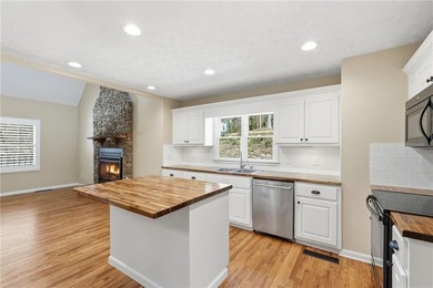 Located in a desirable Lake Lanier neighborhood in Dawson County - photo 18