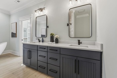Waterfront six-bedroom, six-bathroom, custom-built 2024 - photo 19