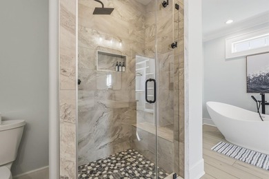 Waterfront six-bedroom, six-bathroom, custom-built 2024 - photo 21