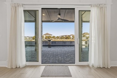 Waterfront six-bedroom, six-bathroom, custom-built 2024 - photo 23