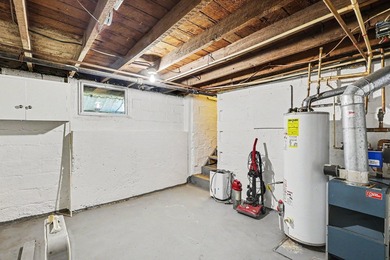 Welcome to this charming 3-bedroom, 1-bath home located in the - photo 23