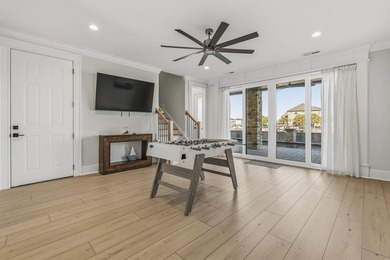 Waterfront six-bedroom, six-bathroom, custom-built 2024 - photo 31