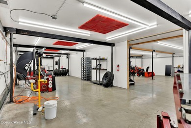 Office/Industrial Building in Warren K Park on a fully fenced