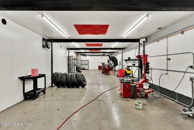 Office/Industrial Building in Warren K Park on a fully fenced