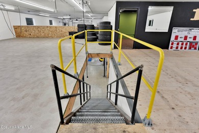 Office/Industrial Building in Warren K Park on a fully fenced