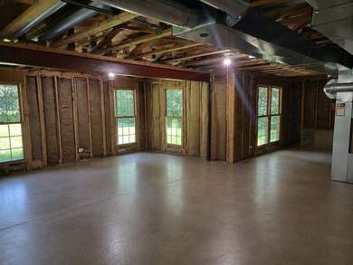 Welcome to 1661 Kensington Drive, nestled on the eastern edge of - photo 43