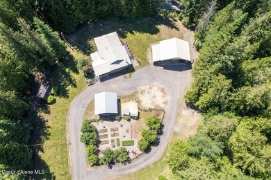 Charming and beautifully maintained home on 1.5 acres in the - photo 11