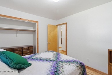 Charming and beautifully maintained home on 1.5 acres in the - photo 41
