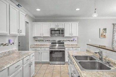 Affordable, move-in ready, 1-story home with no HOA in a - photo 11