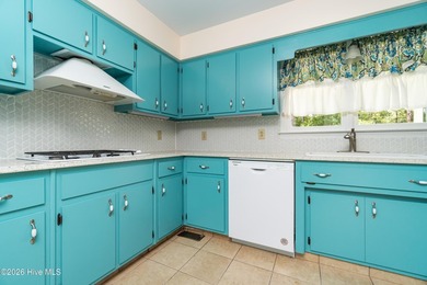 Welcome to 6200 Ibis Lane! This beautifully updated, move-in - photo 14