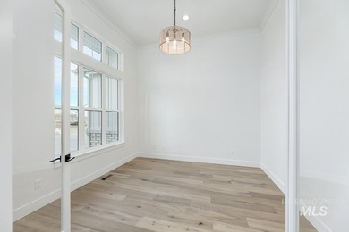 *Photo Similar Images* Built for an elevated luxury lifestyle - photo 15
