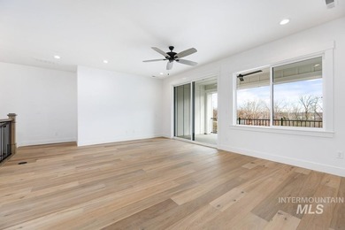 *Photo Similar Images* Built for an elevated luxury lifestyle - photo 20