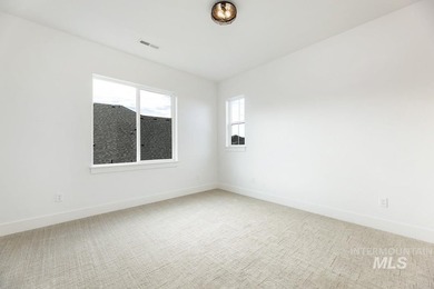 *Photo Similar Images* Built for an elevated luxury lifestyle - photo 23