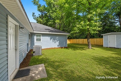 Affordable, move-in ready, 1-story home with no HOA in a - photo 27