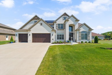 (private lake, pond, creek) Home For Sale in Savoy Illinois