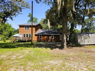 Lake Home For Sale in Manning, South Carolina