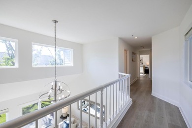 Spectacular Alden Crossing residence ideally situated at the end - photo 18