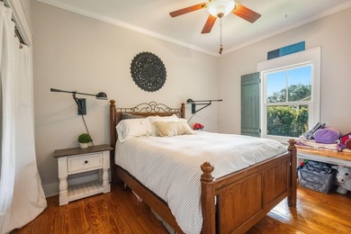 Stunning Lakefront Retreat with Custom Woodwork & Westerly - photo 47