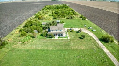 10.80 acres inside the ETJ of Portland. The perfect lot for your - photo 9