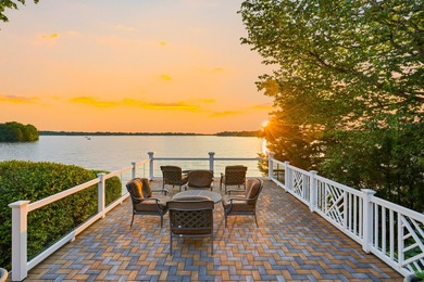 Stunning west-facing lakefront home with the best views of - photo 2