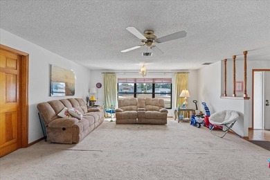 Located on a corner lot in a well-established Deltona - photo 11