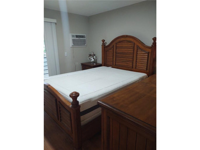 Clean and Neat 1 bedroom, 1 bath unit in 55+ Community in - photo 11