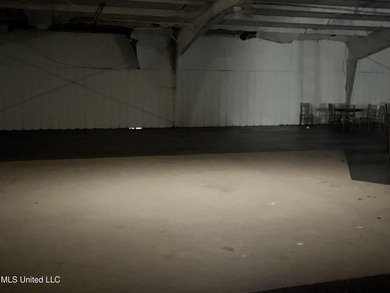 Great Commercial Investment Opportunity- 15,450 sf, not in a - photo 13