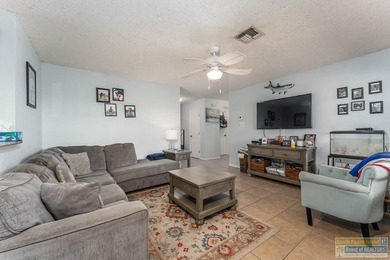 Welcome to **27 Lakewood Dr.** in Laguna Vista, Texas! This - photo 13