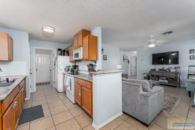 Welcome to **27 Lakewood Dr.** in Laguna Vista, Texas! This - photo 15