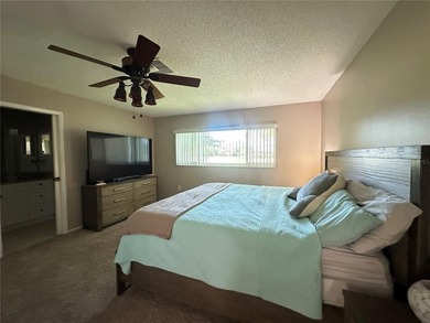 Welcome to this well maintained 2-bedroom, 2-bath, 2-car garage - photo 19
